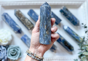 Blue_Kyanite_Point_LG