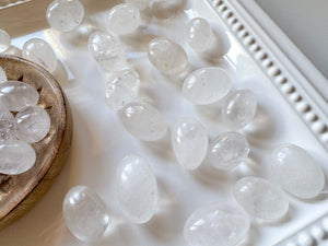 Clear Quartz Round Tumbled Stone