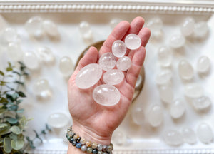 Clear Quartz Round Tumbled Stone