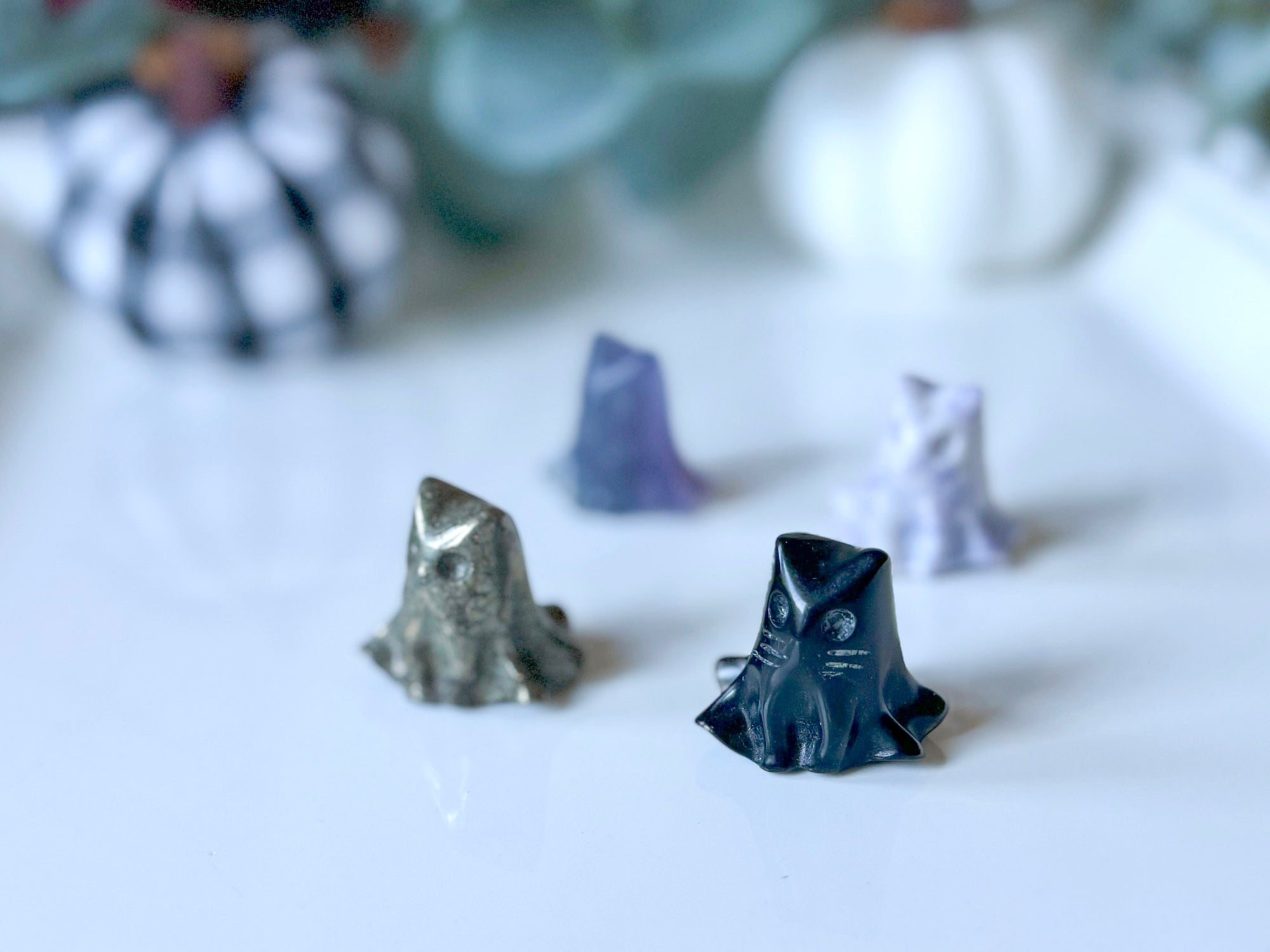 Mini Cat Ghost Carving