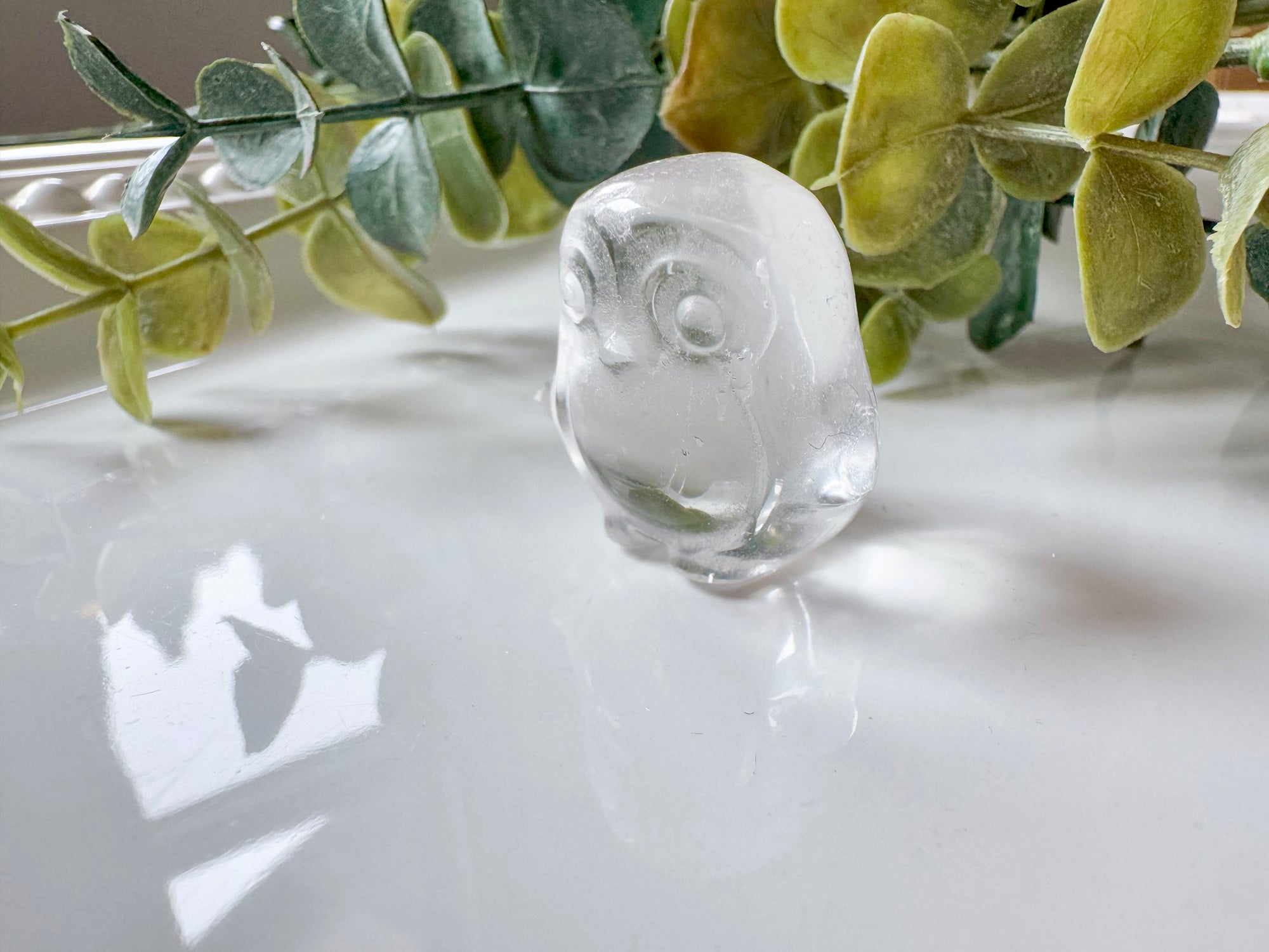 Mini Crystal Penguin Carving
