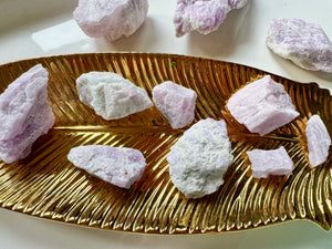 Pink Kunzite || Raw