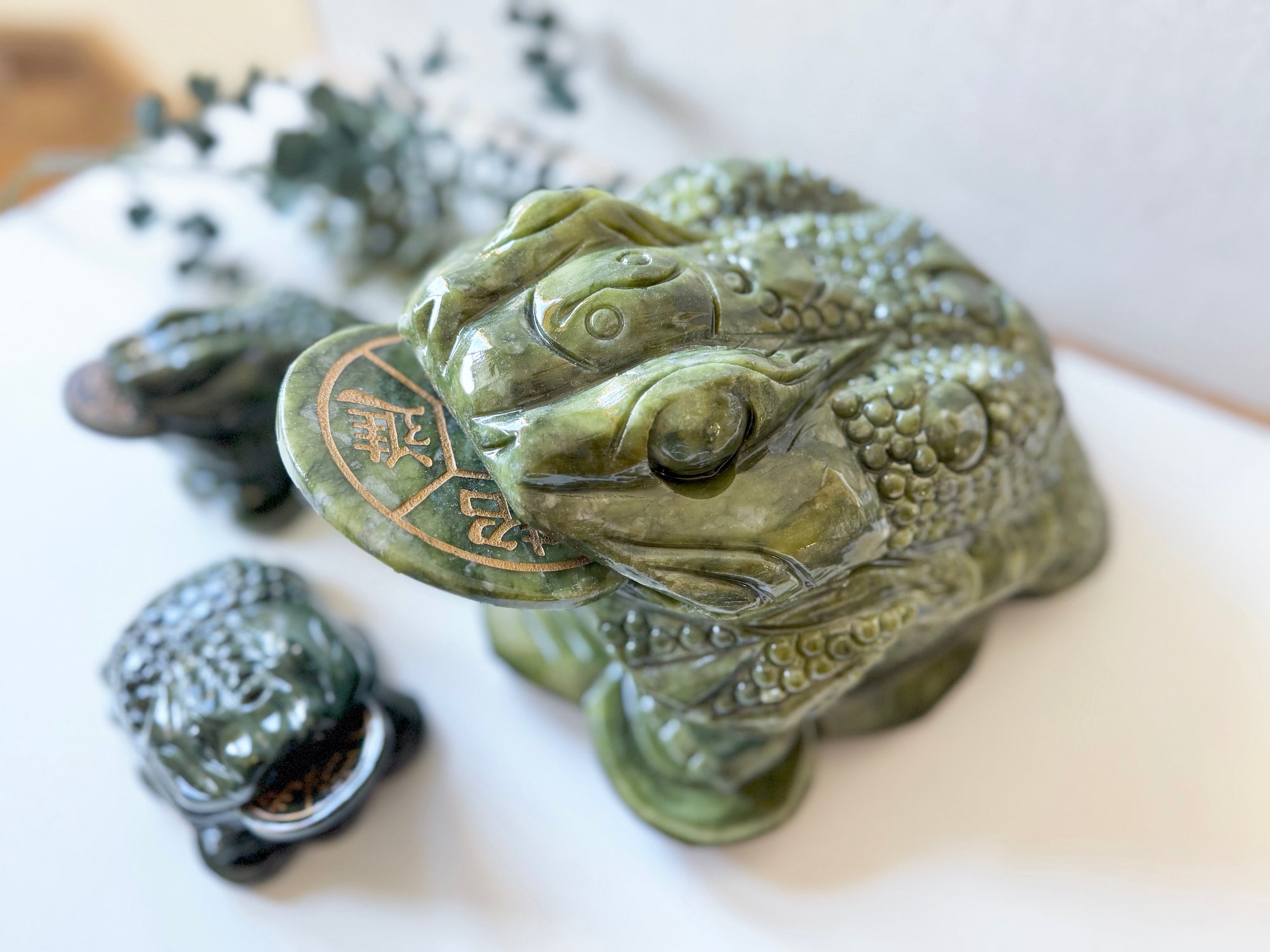 Xiuyan Jade Money Toad with Coin in Mouth