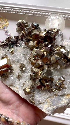 Pyrite in Quartz Specimens